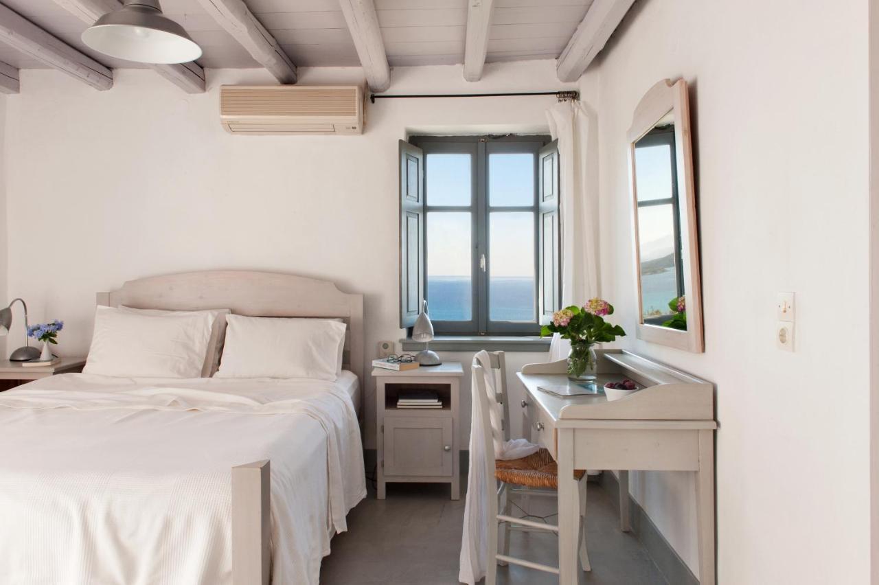 Notos Hotel Kardamili 외부 사진